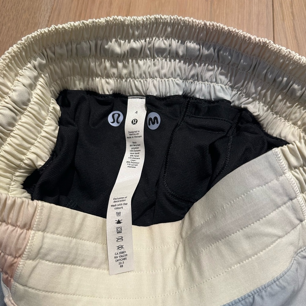 Lululemon hotty hot madhappy collab - Picture 3 of 4